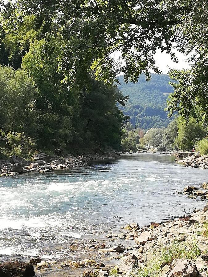 Holiday Homer Kuca Na Obali Vrbasa Banja Luka Luaran gambar