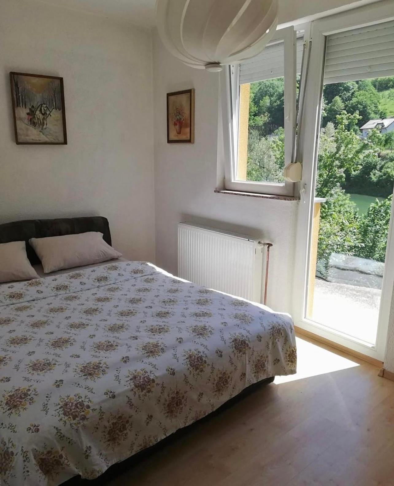 Holiday Homer Kuca Na Obali Vrbasa Banja Luka Luaran gambar