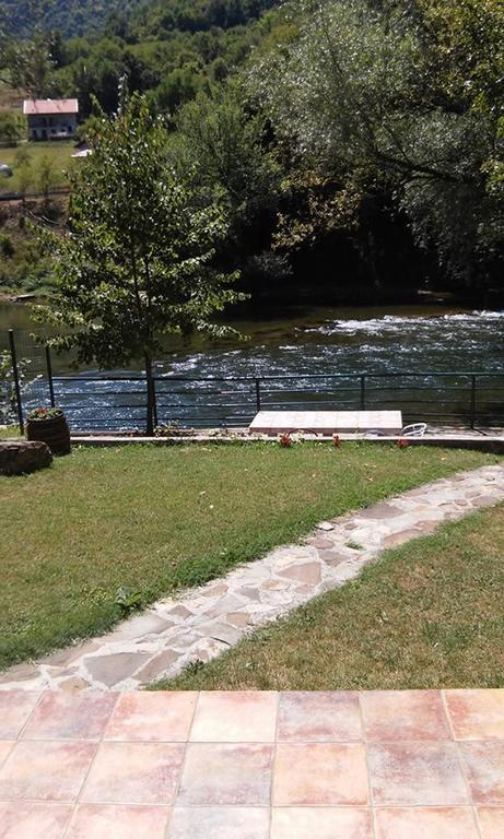 Holiday Homer Kuca Na Obali Vrbasa Banja Luka Luaran gambar