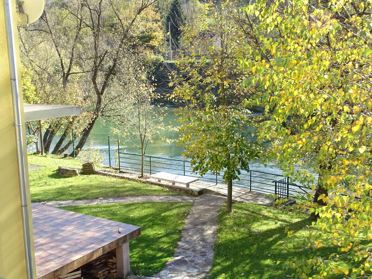 Holiday Homer Kuca Na Obali Vrbasa Banja Luka Luaran gambar